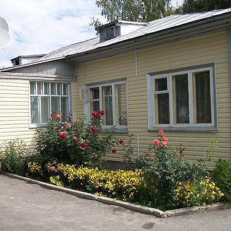 Отель Enirest Каракол Экстерьер фото